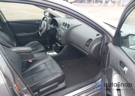 2009 Nissan Altima 2.5 S from USA, damaged, VIN 1N4AL21E79C136869